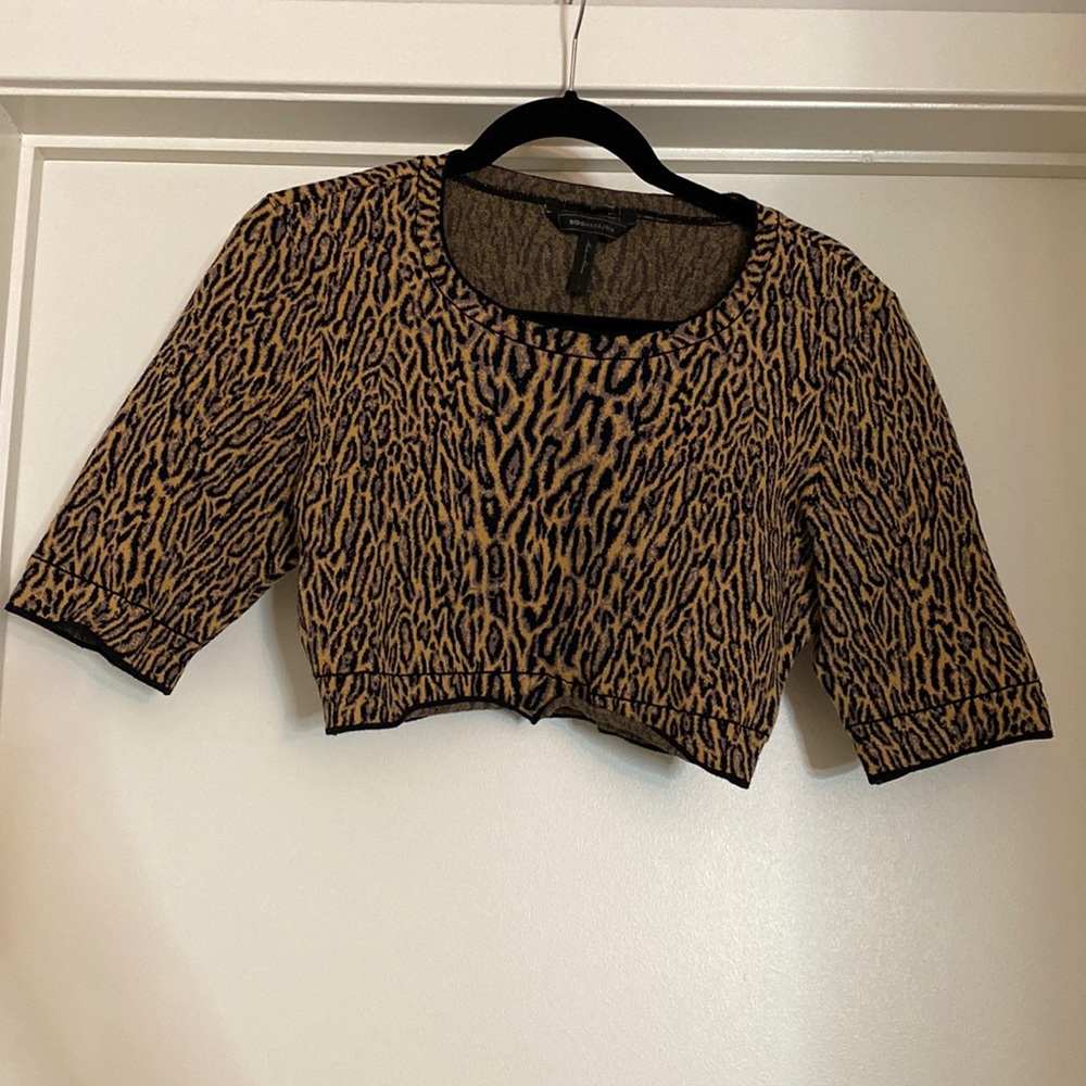 Leopard Crop
